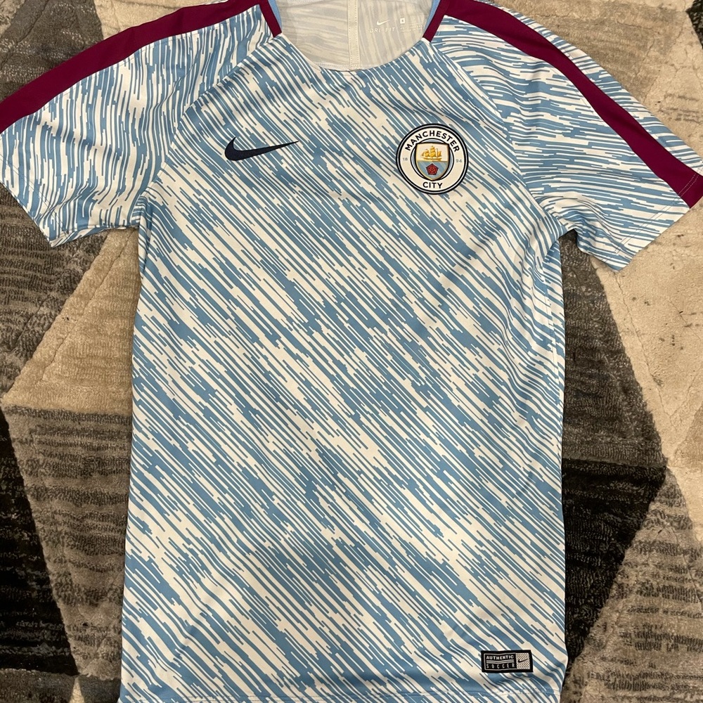 MANCHESTER CITY PRE-MATCH JERSEY